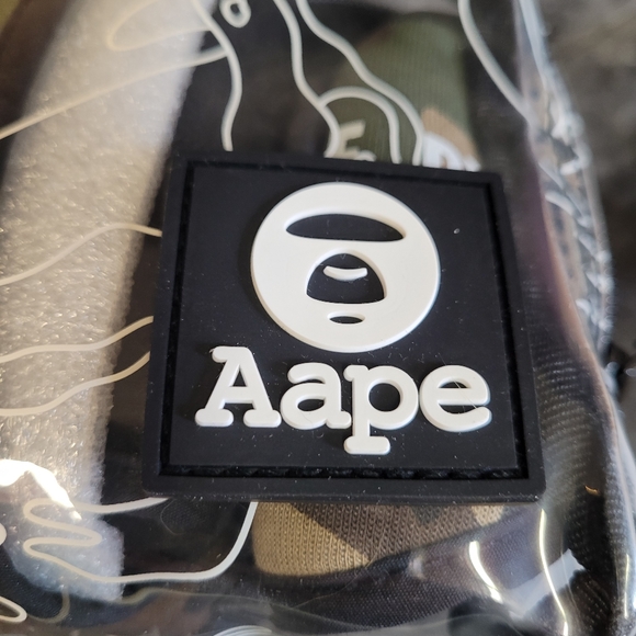 New With Tags Aape By *A Bathing Ape Slipper And Eye Mask Set In Camo - Picture 3 of 7